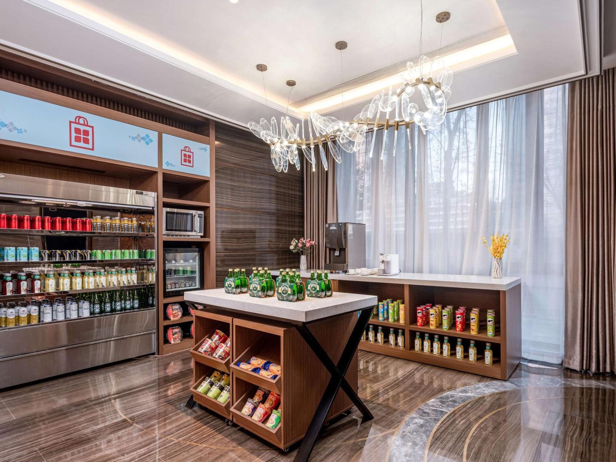 Hilton Garden Inn Beijing Guomao Exterior foto